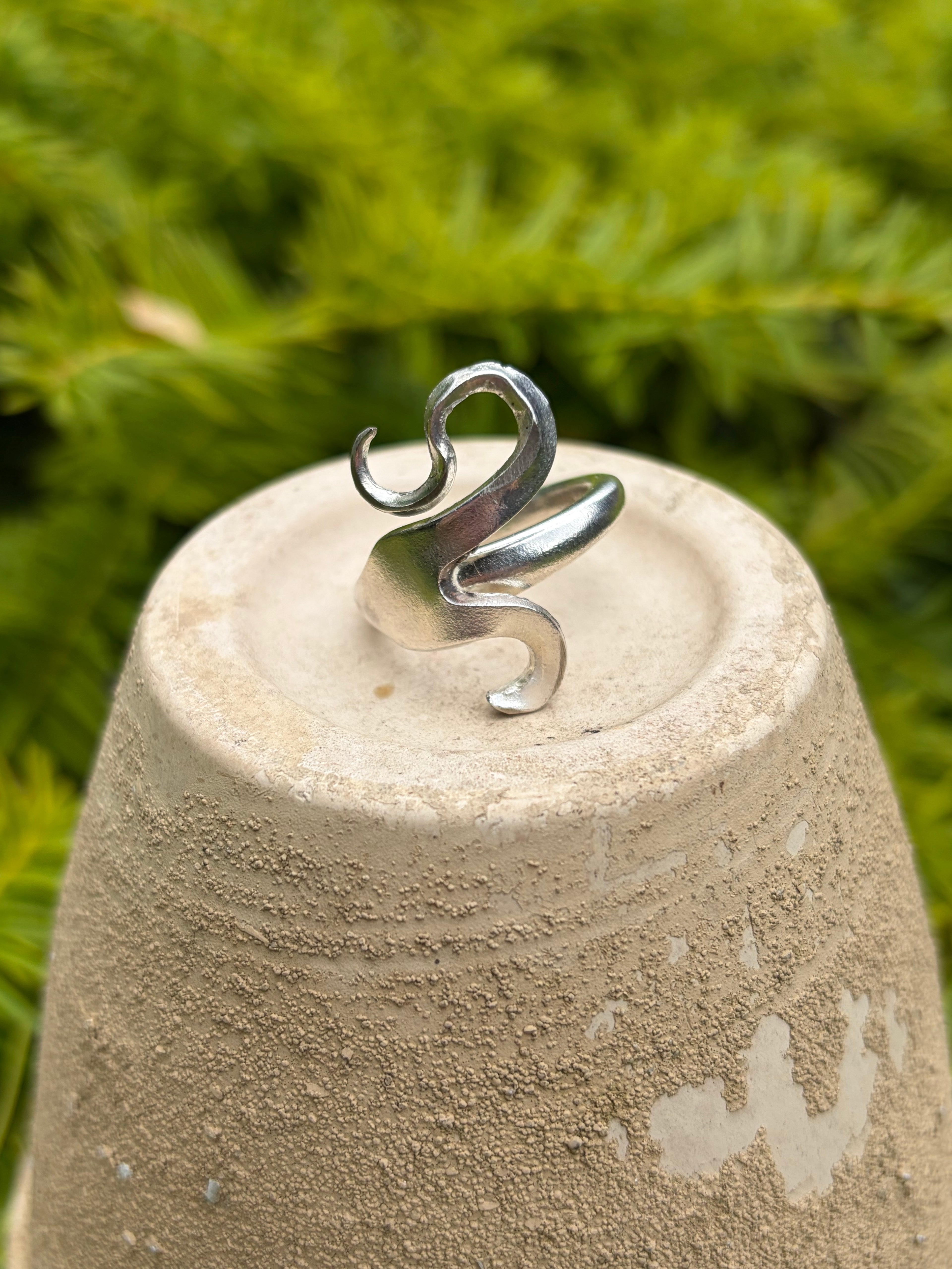 Verzilverde vintage vork-ring