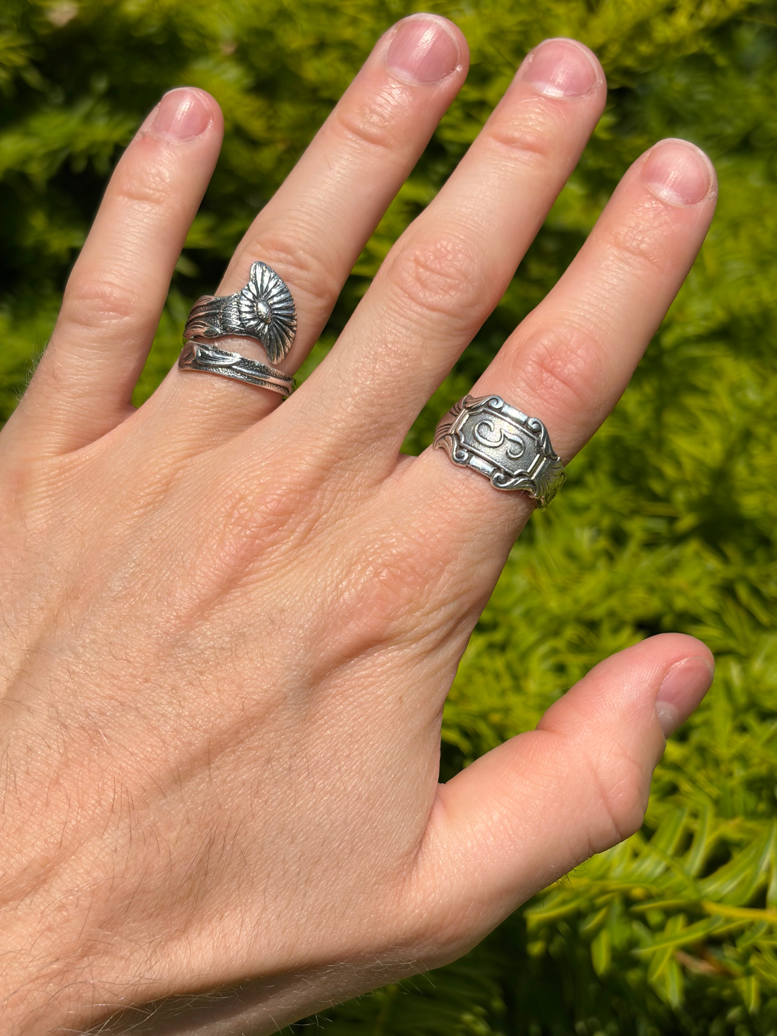 G vintage ring