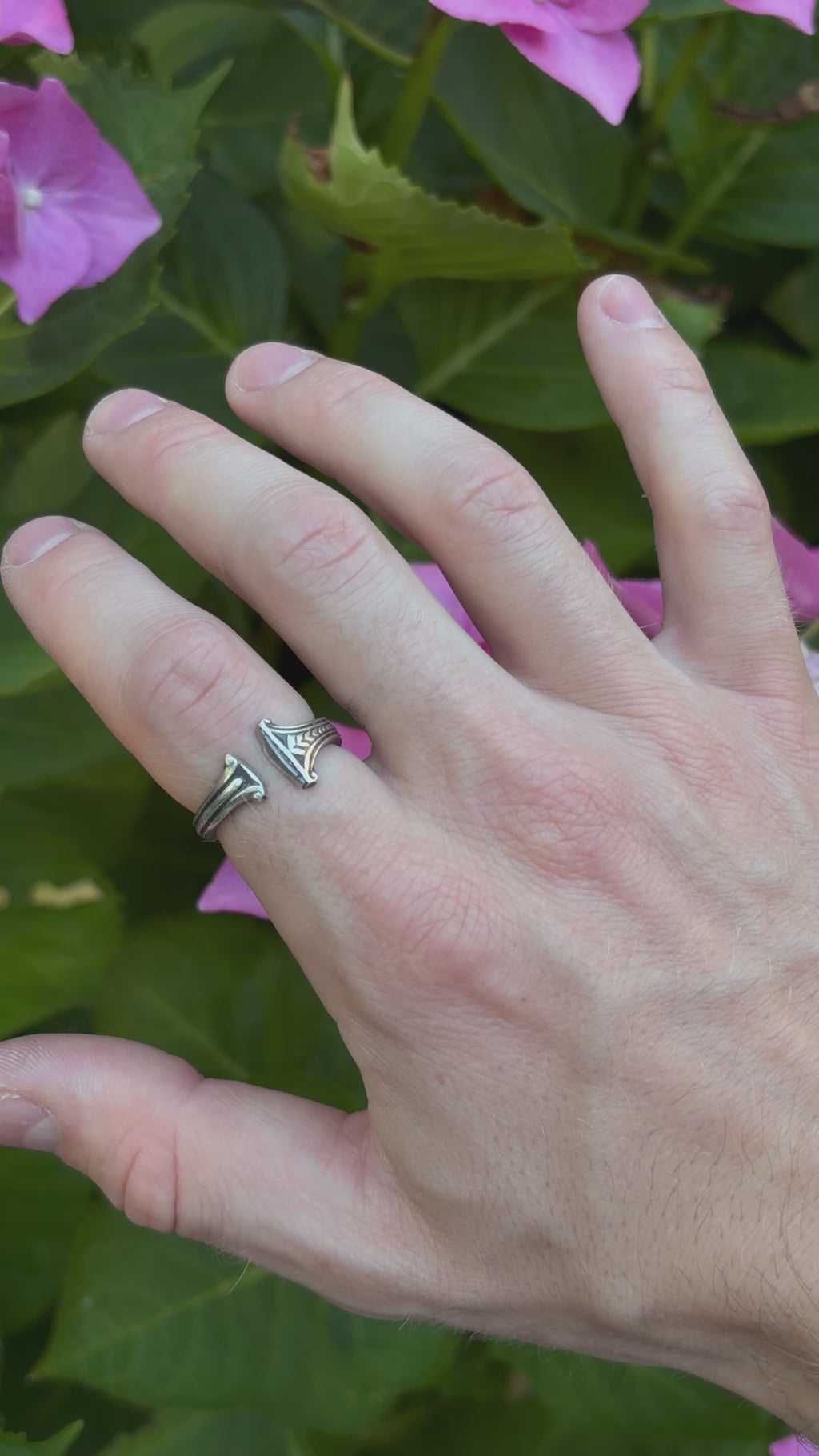 Vintage signet